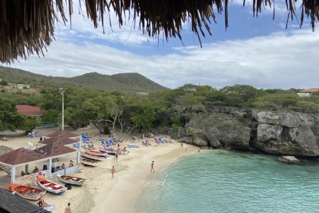 Uitzicht op Playa Lagun